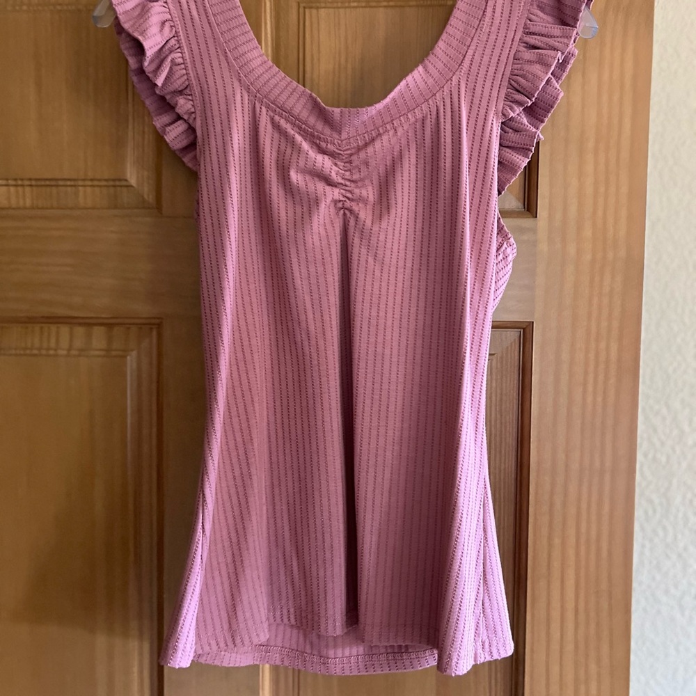 Pink Ribbed Ruffled Sleeveless Tank Top